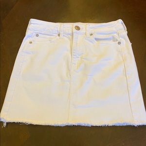 Hi-Rise jean distressed jean skirt